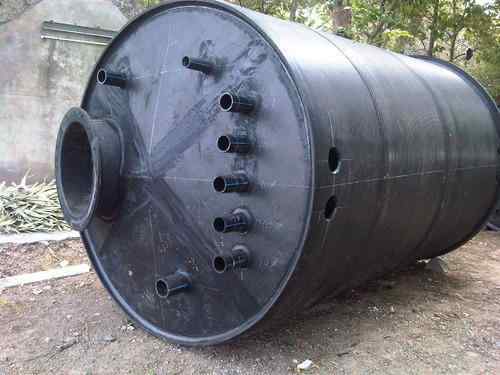 hdpe-fabricated-tanks-500×500 hdpe-fabricated-tanks-500x500